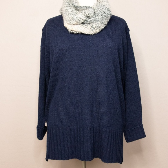 White Stag V Neck Pullover Sweater - Picture 2 of 5